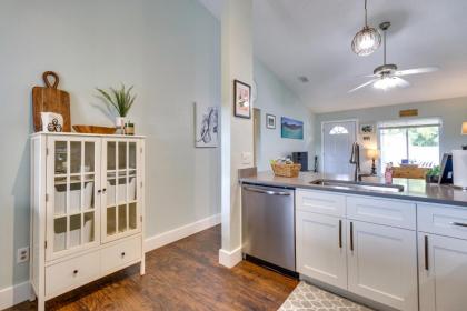 Pet-Friendly Orlando Home Near Hospitals - image 9