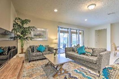 Philip's Wonderful Windsor at Westside Home - image 10