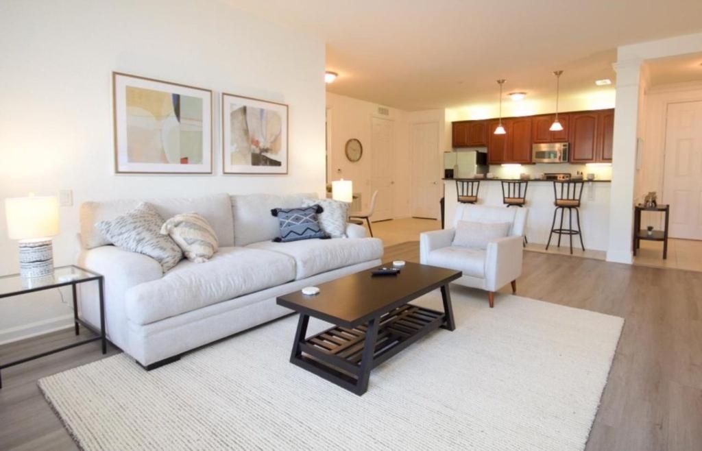 NEW! Vista Cay Luxury Mirage condo - main image