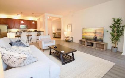 NEW! Vista Cay Luxury Mirage condo - image 16