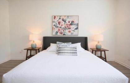 NEW! Vista Cay Luxury Mirage condo - image 20