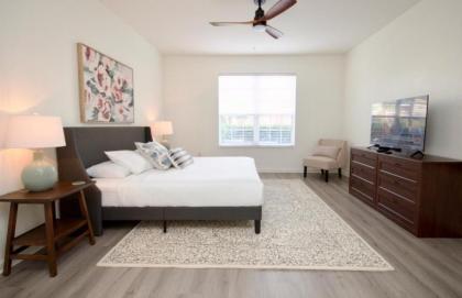 NEW! Vista Cay Luxury Mirage condo - image 3