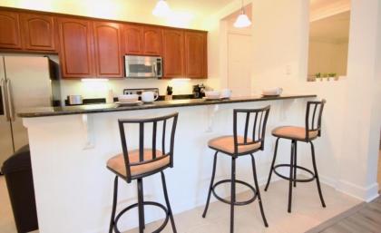 NEW! Vista Cay Luxury Mirage condo - image 8