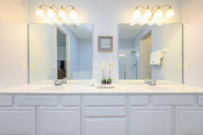 Vista Cay Electra condo - image 25