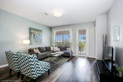 Lake View 3 Bedroom In Vista Cay Resort condo - image 4