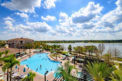 Pool View Penthouse condo - image 2