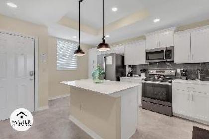 Bedrooms  2 Bathrooms  Storey Lake 4731-304 CT - image 12