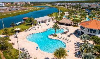 Gorgeous New Home with private pool within minutes to Disney and most attractions - image 5
