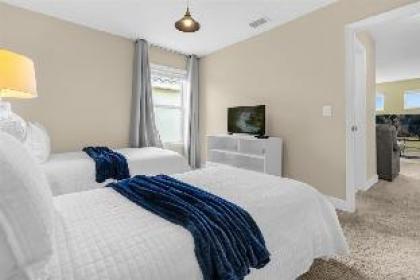 Bedrooms  4 Bathrooms   Solterra 5357 OA - image 8