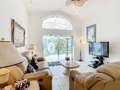Cristine's Seasons Vacation Home - image 11