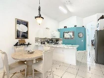 Cristine's Seasons Vacation Home - image 15