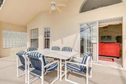 Kevin's Highgate Park Vacation Home - image 12
