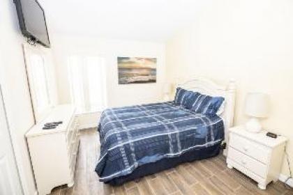 Kevin's Highgate Park Vacation Home - image 6