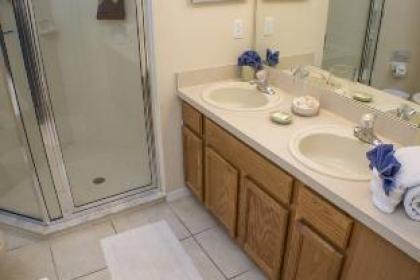 Shannon's Glenbrook Vacation Home - image 13