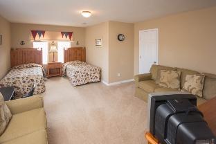 Magne's Sand Hill Vacation Home - image 3