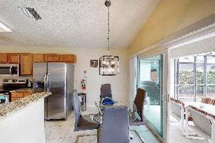 William's Lake Berkley Resort Vacation Home - image 12