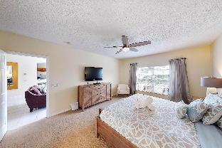 William's Lake Berkley Resort Vacation Home - image 5