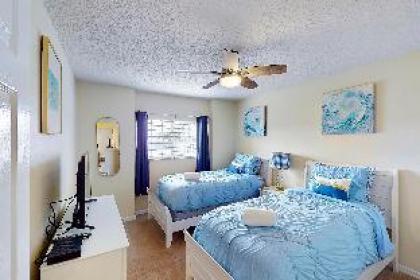 William's Lake Berkley Resort Vacation Home - image 7