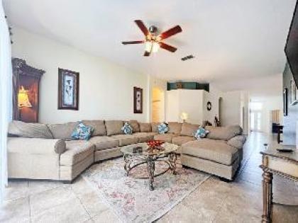 Allure Villa - image 18