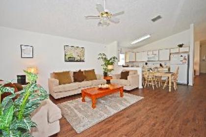 Bloomingdale Villa - image 8