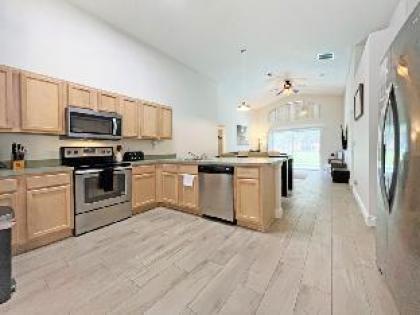 Sunshine Villa - image 11