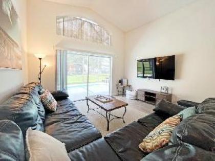 Sunshine Villa - image 17