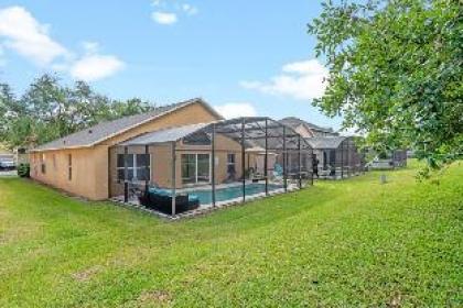 Sunshine Villa - image 19