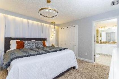 Marvelous Family Home near Disney private pool Storey Lake Resort. - image 2