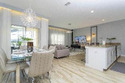 Marvelous Family Home near Disney private pool Storey Lake Resort. - image 20