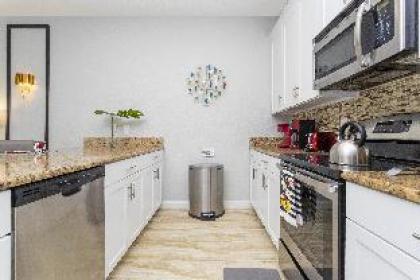 Marvelous Family Home near Disney private pool Storey Lake Resort. - image 21