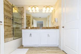 Marvelous Family Home near Disney private pool Storey Lake Resort. - image 4