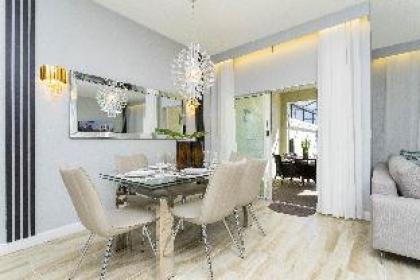 Marvelous Family Home near Disney private pool Storey Lake Resort. - image 6