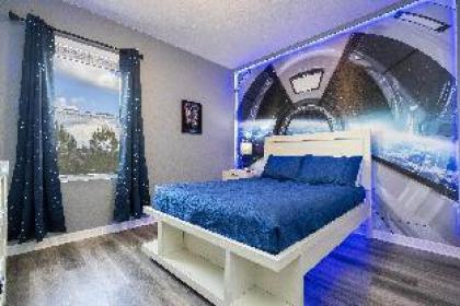 Great Family Home near Disney private pool Solterra Resort. - image 6