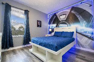Great Family Home near Disney private pool Solterra Resort. - image 6