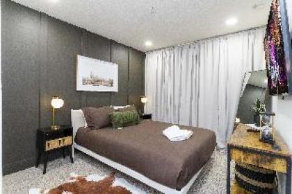 Amazing Family Home near Disney private pool Encantada Resort. - image 18
