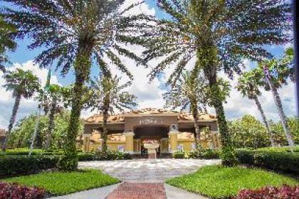 Amazing Family Home near Disney private pool Encantada Resort. - image 19