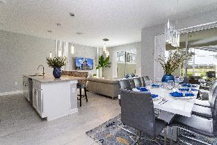 Great Family Home near Disney private pool at Champions Gate Resort. - image 5