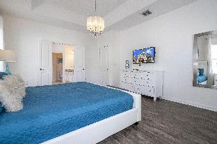 Great Family Home near Disney private pool Bellavida Resort. - image 3