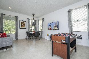 Great Family Home near Disney private pool Bellavida Resort. - image 5