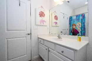 Great Family Home near Disney private pool Bellavida Resort. - image 6