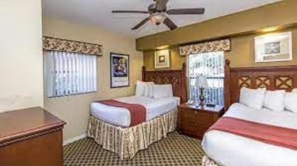 3 Bedroom Condo w/Master Bathroom - image 15