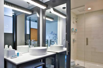 Aloft Orlando Lake Nona - image 12