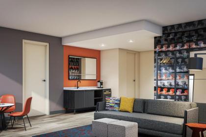 Aloft Orlando Lake Nona - image 16