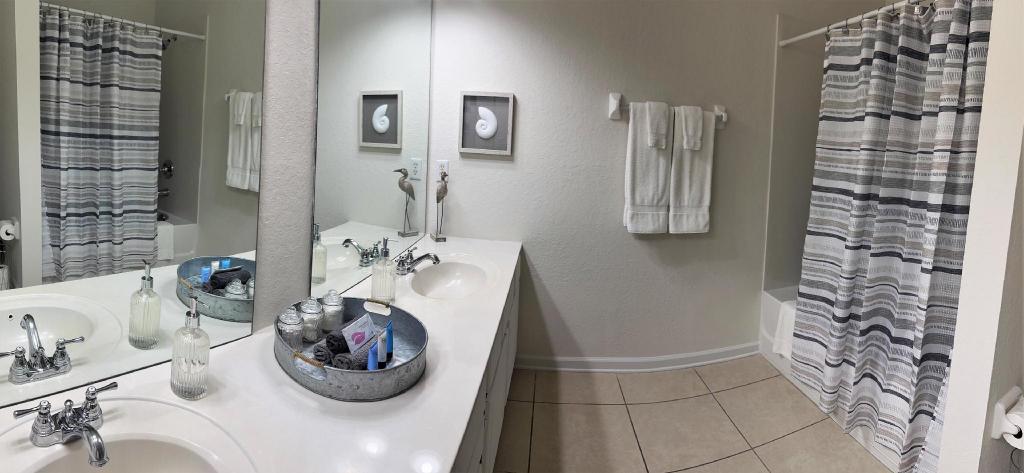 New 2 bed Townhome: SERENITY at Your Vista Cay near all theme parks and convention center  - image 7