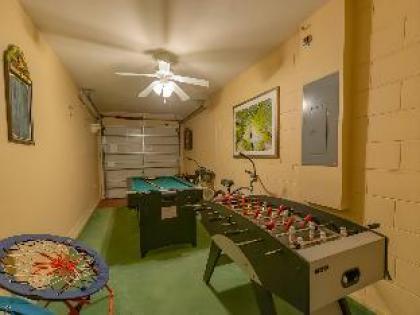 Reserve Relaxing 5 BR Pool Home Gated Lake View Florida