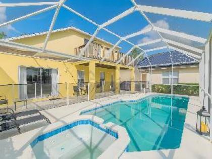 Reserve Relaxing 5 BR Pool Home Gated Lake View - image 10