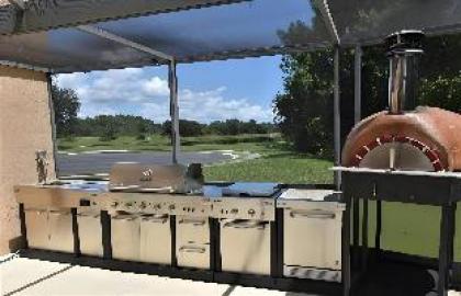 Royale Lovely 5BR Private Pool Home Sleeps 10 - image 18