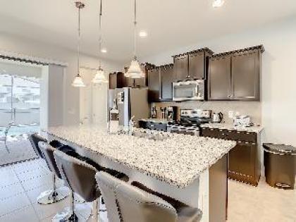 Relax and Unwind at Windsor at Westside - image 10
