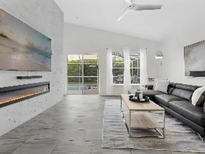 Baha Modern 4BD Pool Home Near Disney  World - image 5
