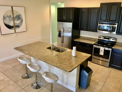 Captiva Family Resort Nice 5 Br Sleep 10  Pool - image 15